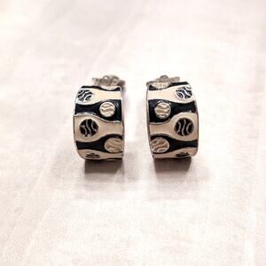 Vintage Clip On Earrings Cream & Black Enamel Curved - Condition Issues